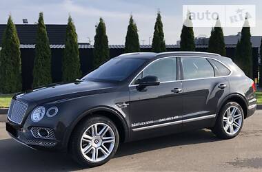 Позашляховик / Кросовер Bentley Bentayga 2016 в Києві