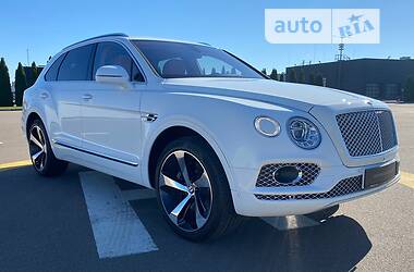 Внедорожник / Кроссовер Bentley Bentayga 2019 в Киеве