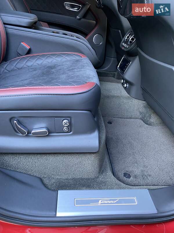 Внедорожник / Кроссовер Bentley Bentayga 2019 в Одессе