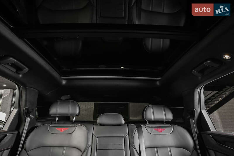 Внедорожник / Кроссовер Bentley Bentayga 2018 в Одессе фото 30 Внедорожник / Кроссовер Bentley Bentayga 2018 в Одессе