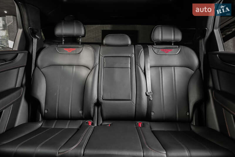 Внедорожник / Кроссовер Bentley Bentayga 2018 в Одессе фото 31 Внедорожник / Кроссовер Bentley Bentayga 2018 в Одессе