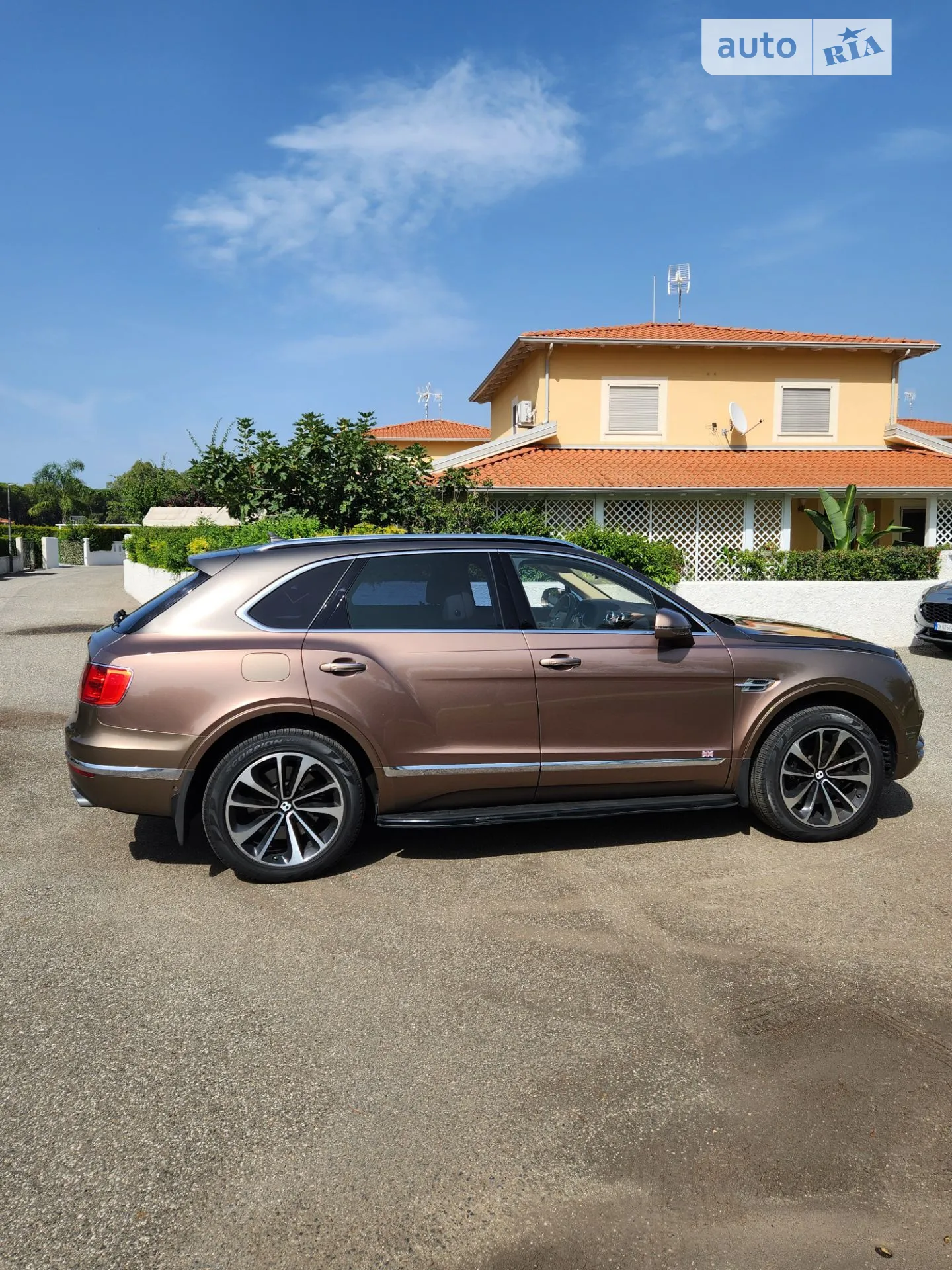 2017 Bentley Bentayga - мініатюра 7