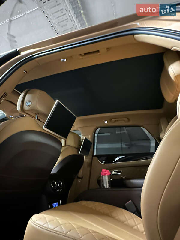 Внедорожник / Кроссовер Bentley Bentayga 2016 в Киеве