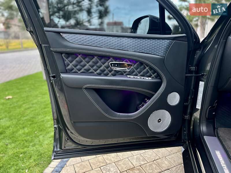 Внедорожник / Кроссовер Bentley Bentayga 2020 в Одессе