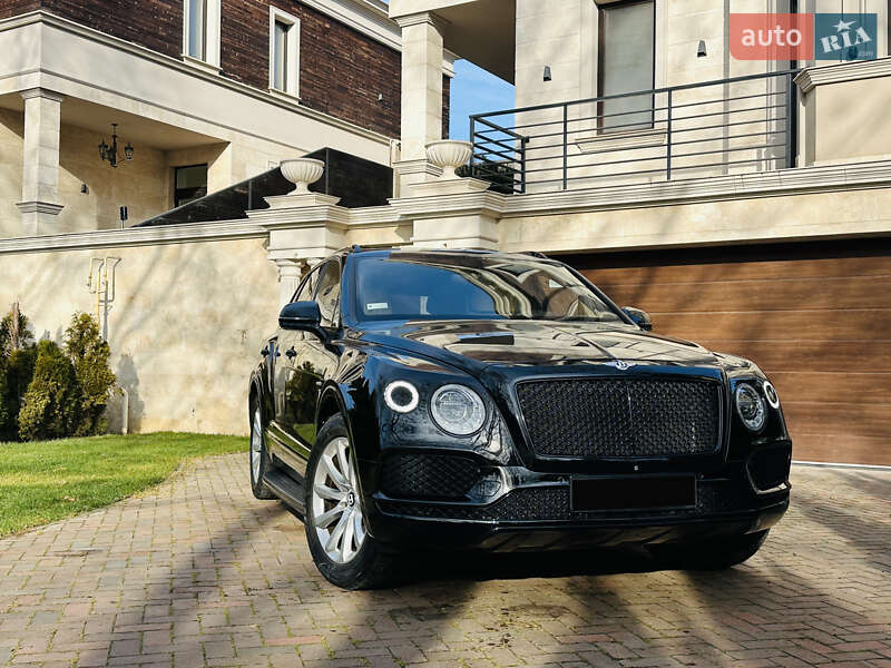 Внедорожник / Кроссовер Bentley Bentayga 2016 в Одессе фото 10 Внедорожник / Кроссовер Bentley Bentayga 2016 в Одессе