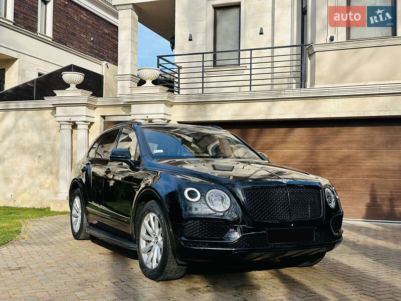 Внедорожник / Кроссовер Bentley Bentayga 2016 в Одессе
