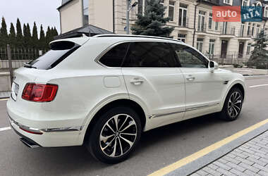 Позашляховик / Кросовер Bentley Bentayga 2017 в Києві