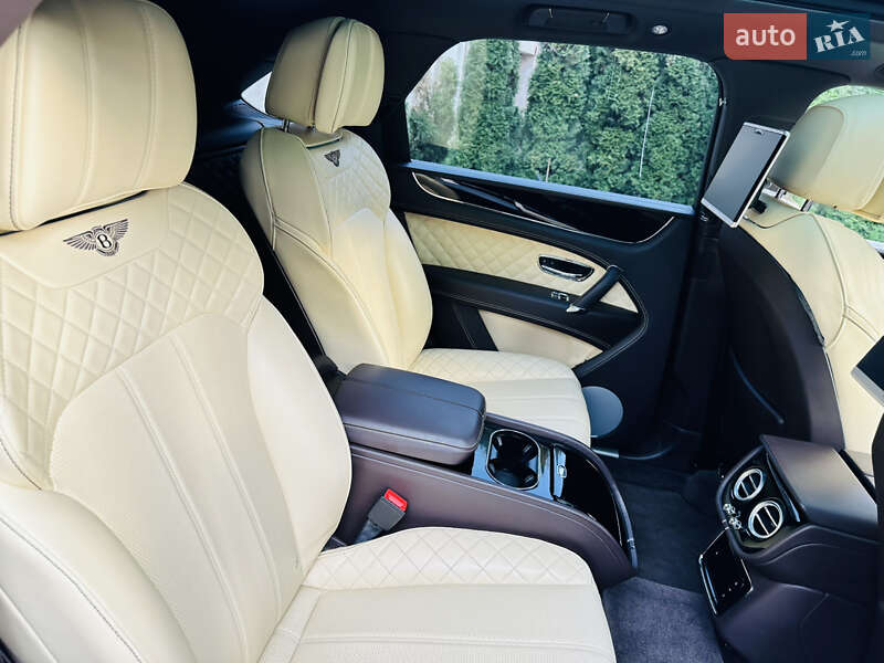Внедорожник / Кроссовер Bentley Bentayga 2016 в Одессе фото 28 Внедорожник / Кроссовер Bentley Bentayga 2016 в Одессе