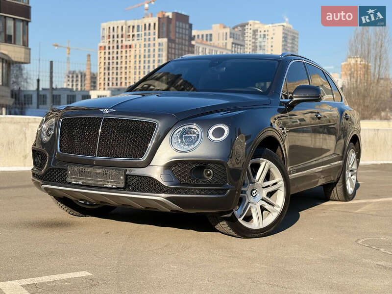 Внедорожник / Кроссовер Bentley Bentayga 2017 в Киеве