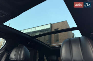 Внедорожник / Кроссовер Bentley Bentayga 2016 в 