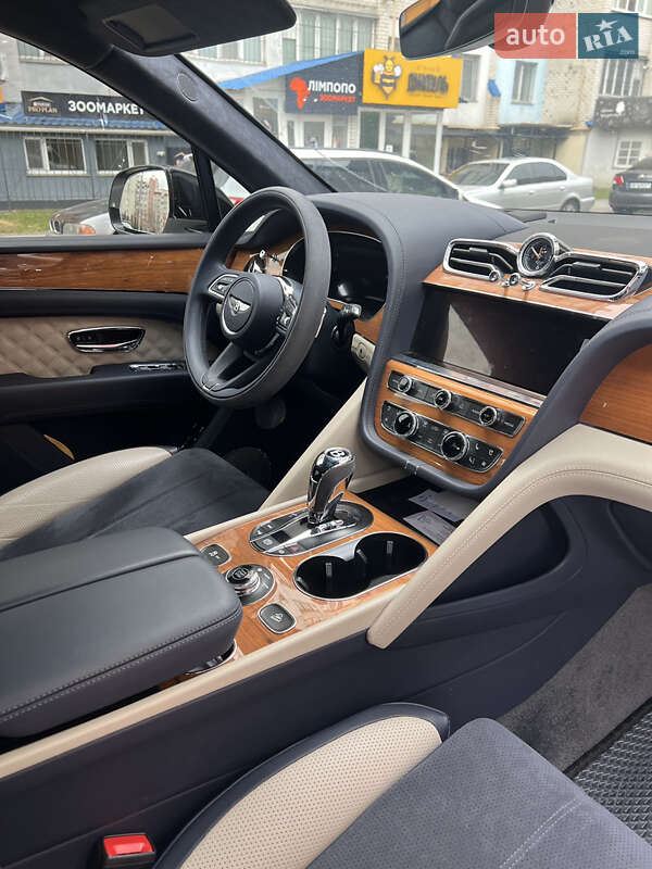Позашляховик / Кросовер Bentley Bentayga 2021 в Вінниці