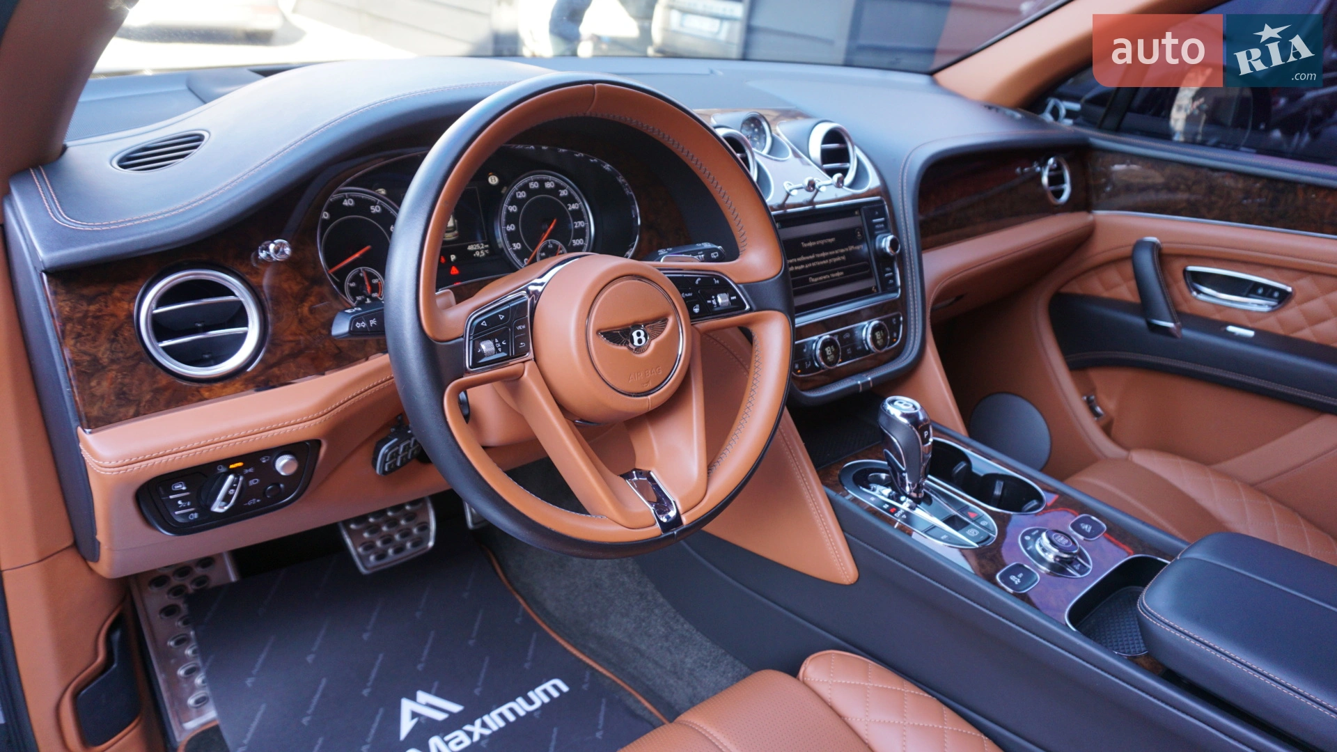 2018 Bentley Bentayga - мініатюра 10