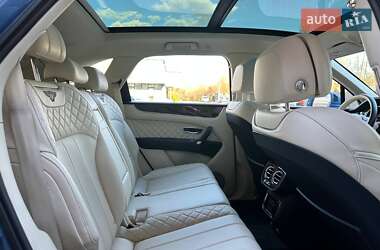 Внедорожник / Кроссовер Bentley Bentayga 2016 в 