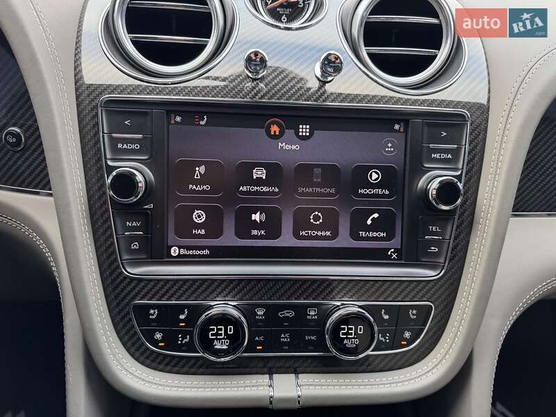 Внедорожник / Кроссовер Bentley Bentayga 2019 в Киеве