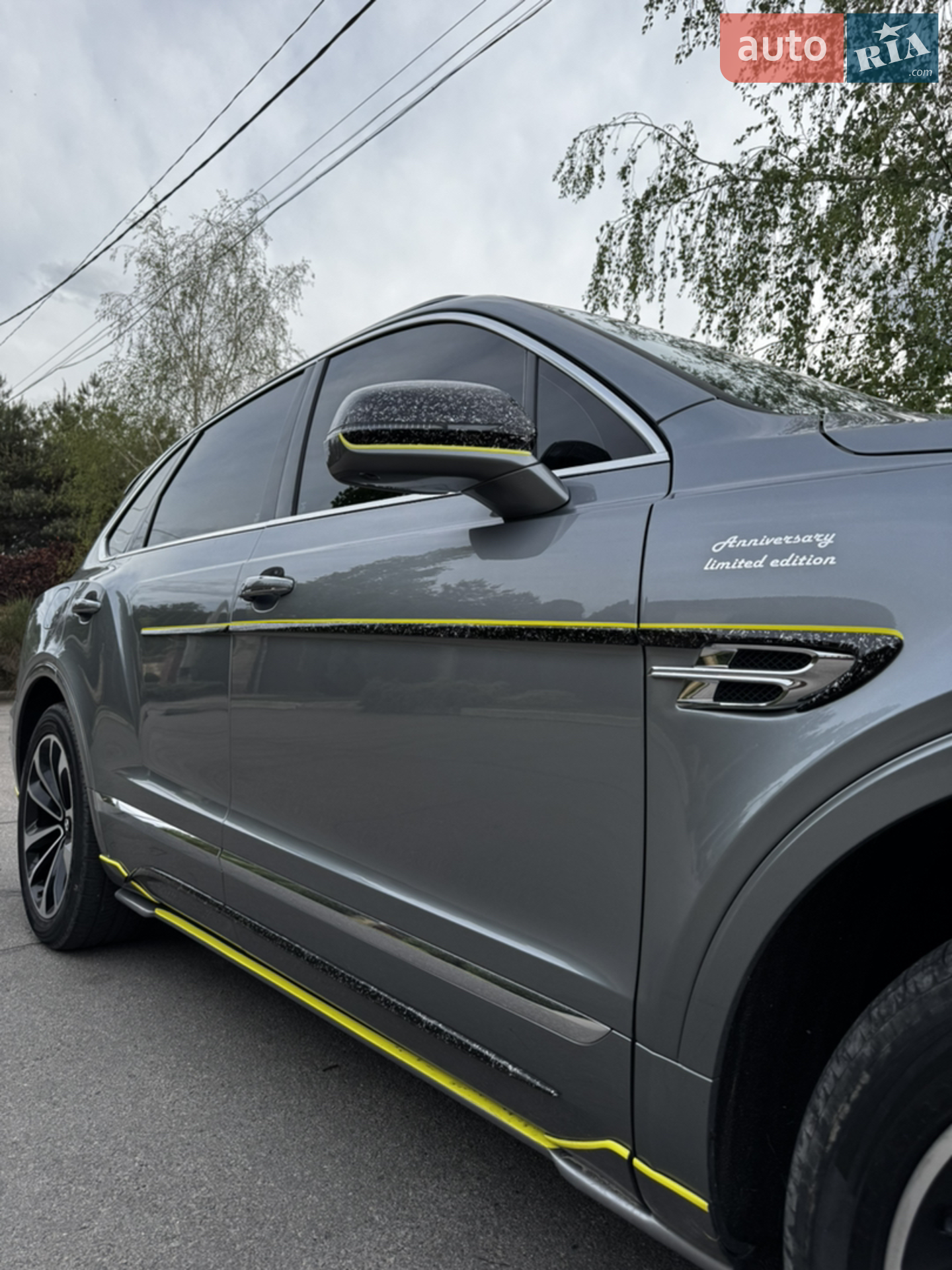 2019 Bentley Bentayga - мініатюра 11
