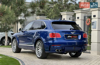 Внедорожник / Кроссовер Bentley Bentayga 2017 в 