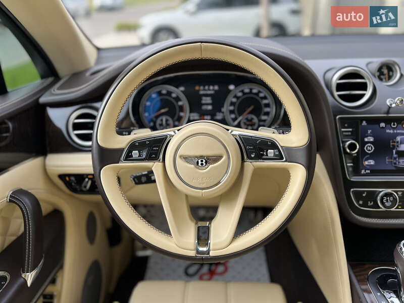 Внедорожник / Кроссовер Bentley Bentayga 2017 в Одессе фото 47 Внедорожник / Кроссовер Bentley Bentayga 2017 в Одессе