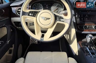 Позашляховик / Кросовер Bentley Bentayga 2019 в 