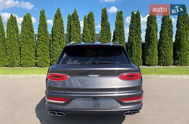Внедорожник / Кроссовер Bentley Bentayga 2023 в 