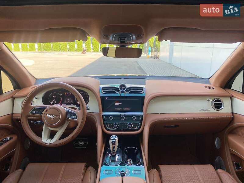 Внедорожник / Кроссовер Bentley Bentayga 2023 в Киеве