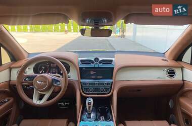Внедорожник / Кроссовер Bentley Bentayga 2023 в 