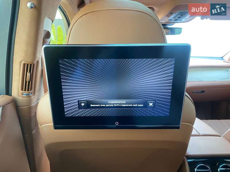 Внедорожник / Кроссовер Bentley Bentayga 2023 в Киеве