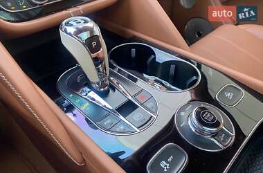 Внедорожник / Кроссовер Bentley Bentayga 2023 в 