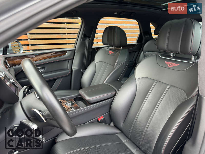 Внедорожник / Кроссовер Bentley Bentayga 2017 в Одессе