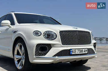 Внедорожник / Кроссовер Bentley Bentayga 2021 в 
