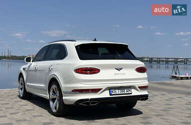 Внедорожник / Кроссовер Bentley Bentayga 2021 в 