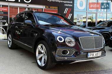 Внедорожник / Кроссовер Bentley Bentayga 2017 в 