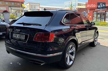 Внедорожник / Кроссовер Bentley Bentayga 2017 в 