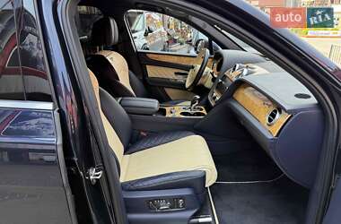 Внедорожник / Кроссовер Bentley Bentayga 2017 в 