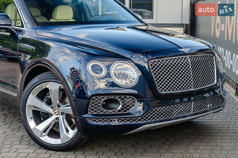 Внедорожник / Кроссовер Bentley Bentayga 2019 в Киеве