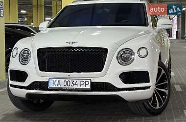 Внедорожник / Кроссовер Bentley Bentayga 2019 в 