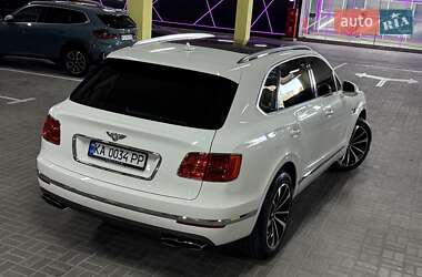 Внедорожник / Кроссовер Bentley Bentayga 2019 в 