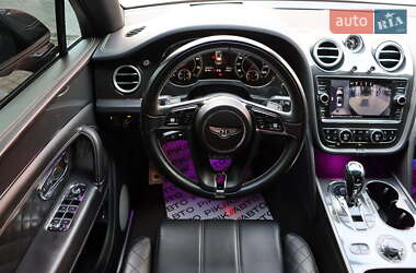 Внедорожник / Кроссовер Bentley Bentayga 2016 в 