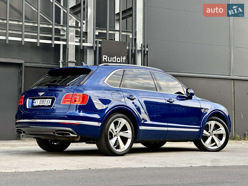 Позашляховик / Кросовер Bentley Bentayga 2016 в Києві