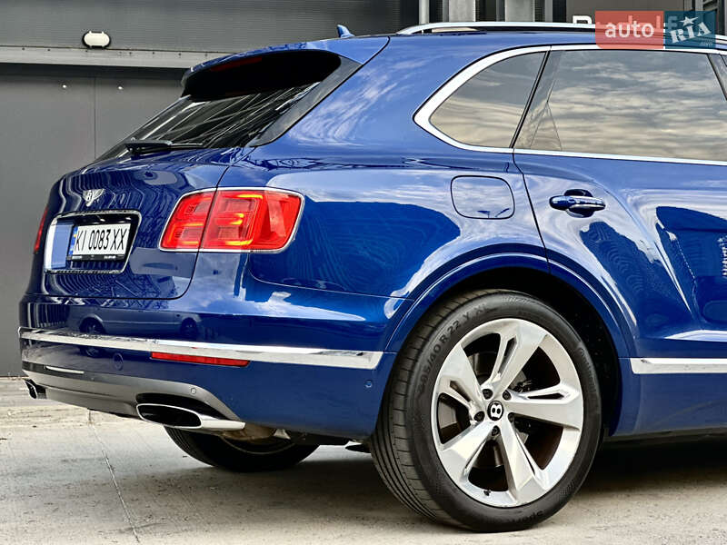 Позашляховик / Кросовер Bentley Bentayga 2016 в Києві