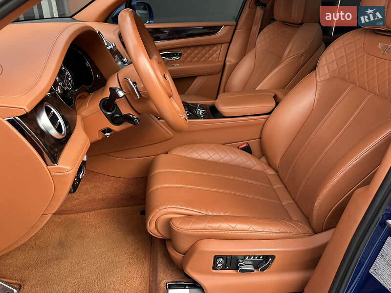 Позашляховик / Кросовер Bentley Bentayga 2016 в Києві