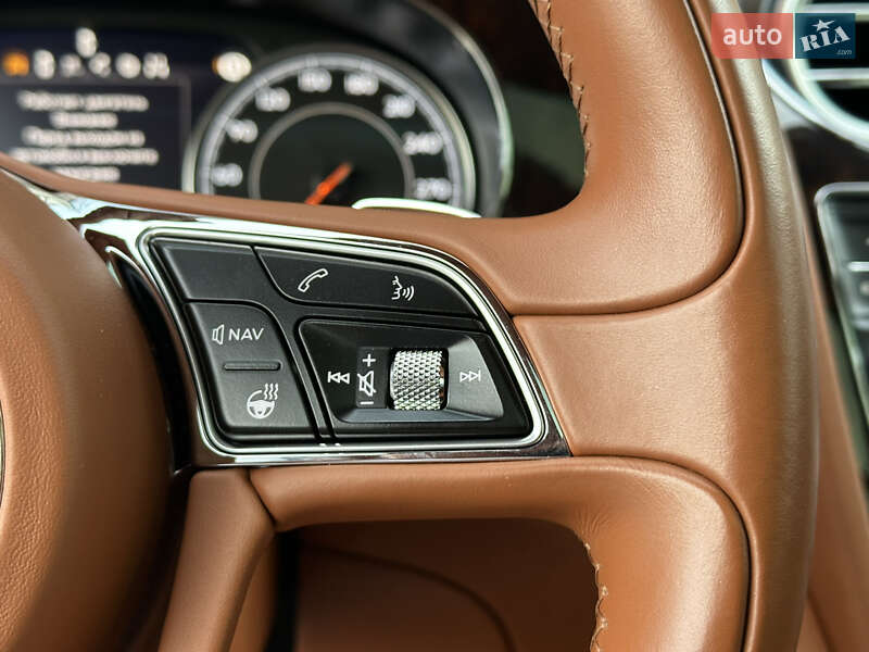 Позашляховик / Кросовер Bentley Bentayga 2016 в Києві