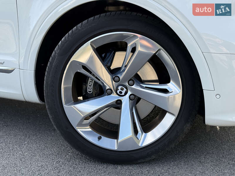 Внедорожник / Кроссовер Bentley Bentayga 2021 в Днепре