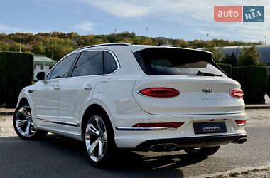 Внедорожник / Кроссовер Bentley Bentayga 2021 в 