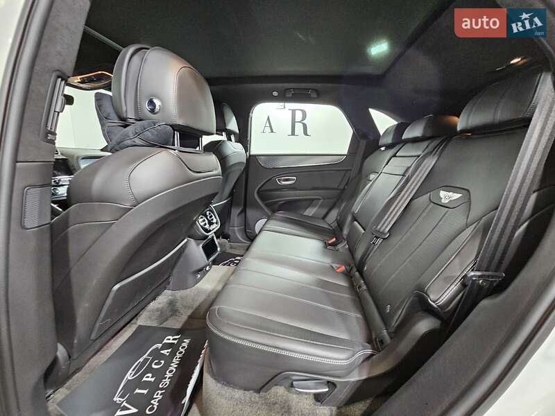 Позашляховик / Кросовер Bentley Bentayga 2021 в Києві фото 12 Позашляховик / Кросовер Bentley Bentayga 2021 в Києві