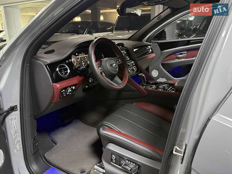 Позашляховик / Кросовер Bentley Bentayga 2022 в Києві фото 58 Позашляховик / Кросовер Bentley Bentayga 2022 в Києві