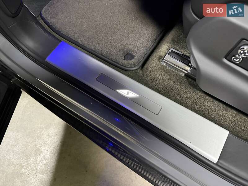 Позашляховик / Кросовер Bentley Bentayga 2022 в Києві фото 48 Позашляховик / Кросовер Bentley Bentayga 2022 в Києві