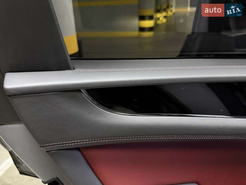 Позашляховик / Кросовер Bentley Bentayga 2022 в Києві фото 70 Позашляховик / Кросовер Bentley Bentayga 2022 в Києві