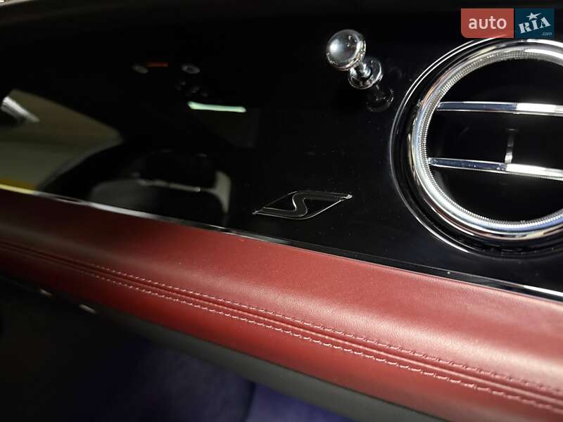 Позашляховик / Кросовер Bentley Bentayga 2022 в Києві фото 143 Позашляховик / Кросовер Bentley Bentayga 2022 в Києві