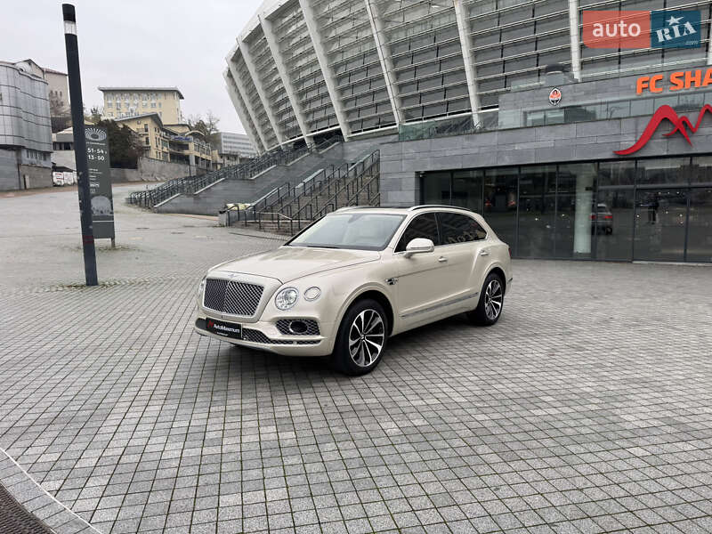 Внедорожник / Кроссовер Bentley Bentayga 2018 в Киеве фото 4 Внедорожник / Кроссовер Bentley Bentayga 2018 в Киеве