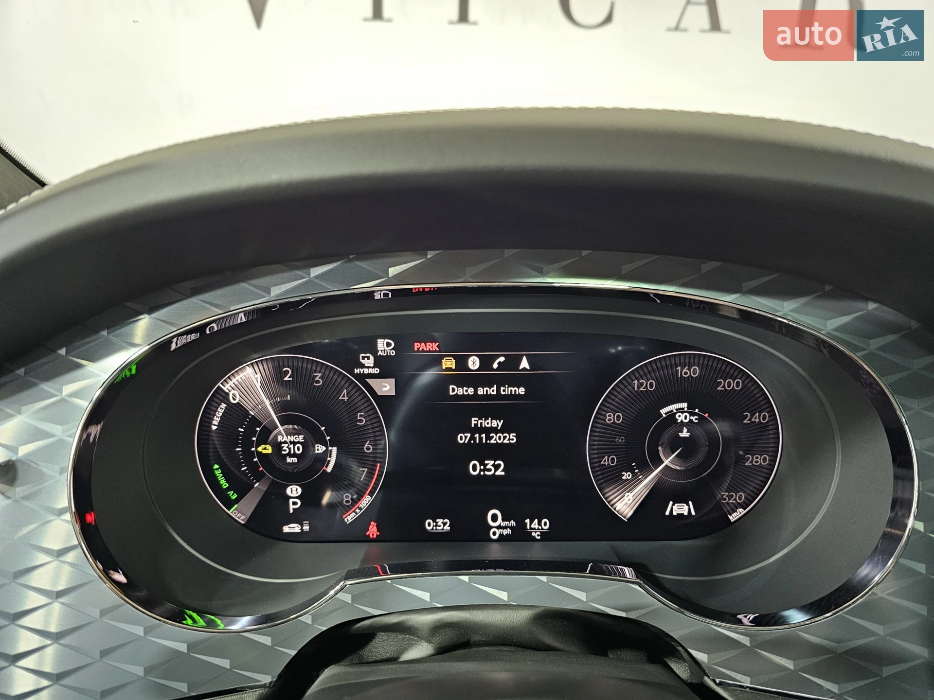 2021 Bentley Bentayga - мініатюра 38